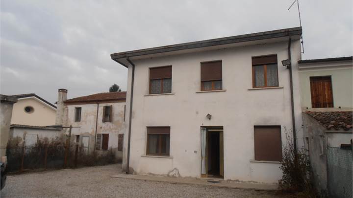Villa Bifamiliare in vendita a Fiesso Umbertiano