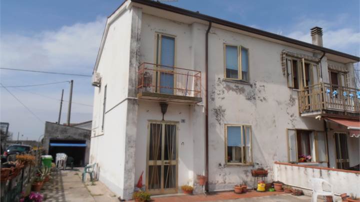 Porzione di Casa in vendita a 